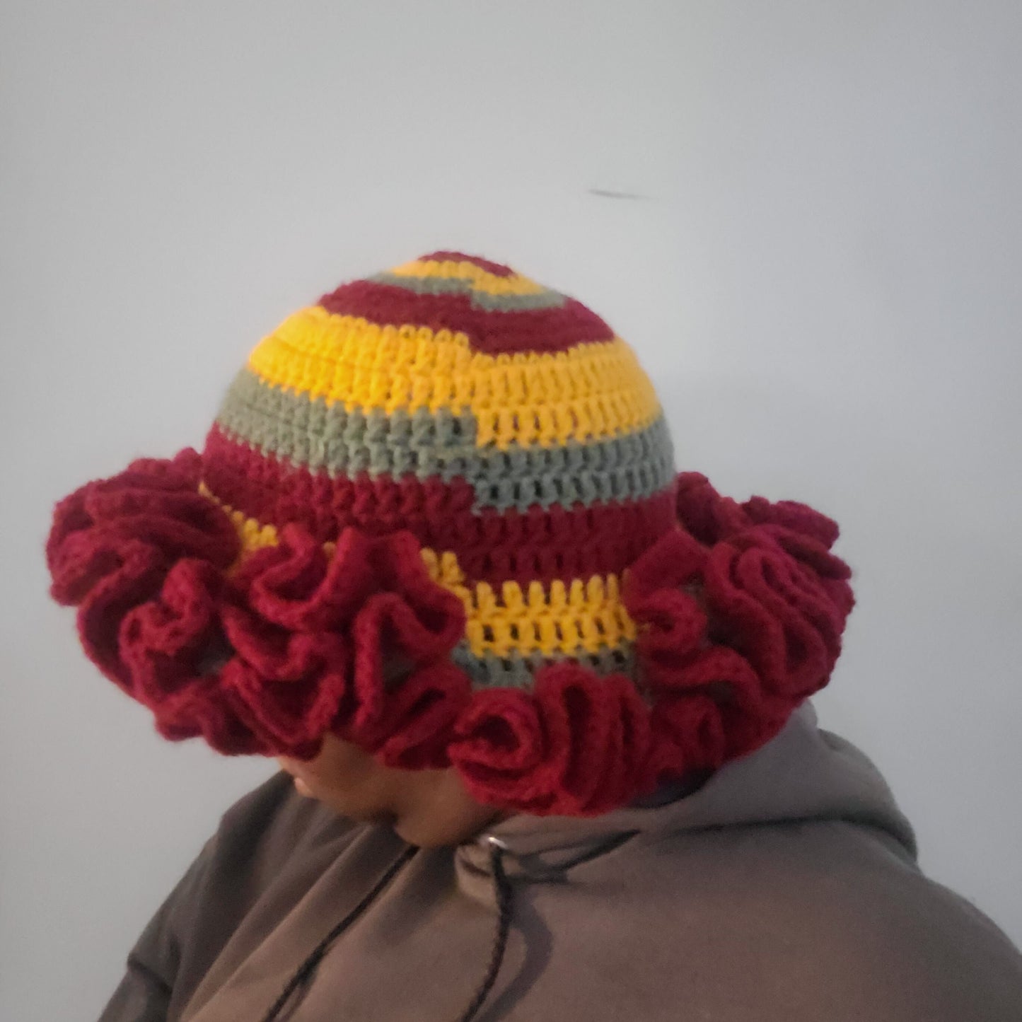Personalized : Ruffle crochet beanie personalized (DEEP Wave) ruffled Bennie