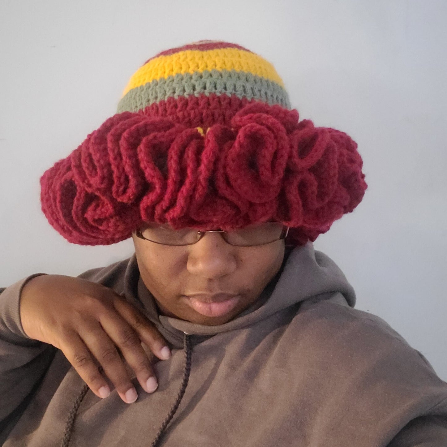 Personalized : Ruffle crochet beanie personalized (DEEP Wave) ruffled Bennie