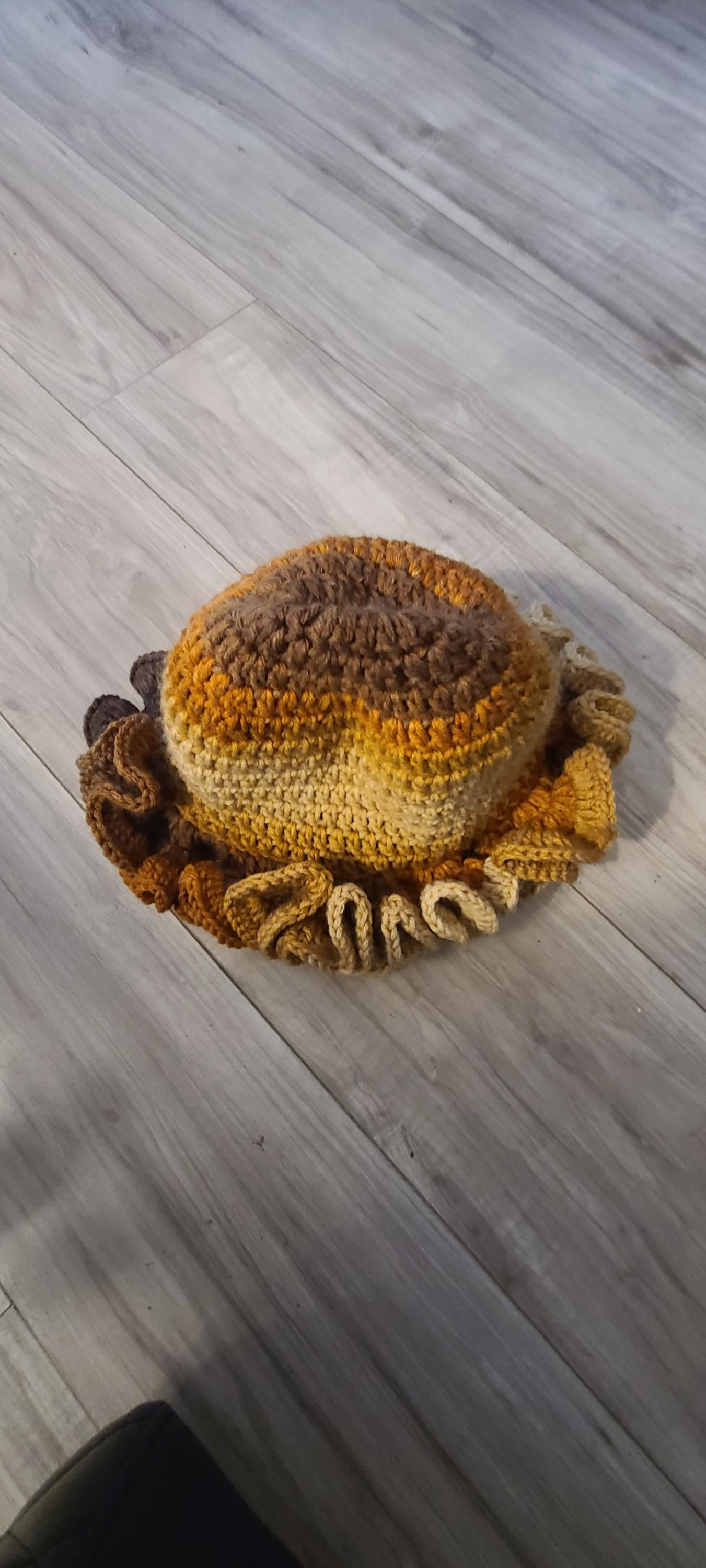 Ruffle crochet beanie (DEEP Wave) ruffled bennie, (full latte stripes)